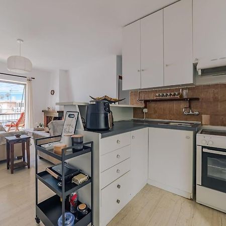 Seaside Escape Apartment Saronida المظهر الخارجي الصورة