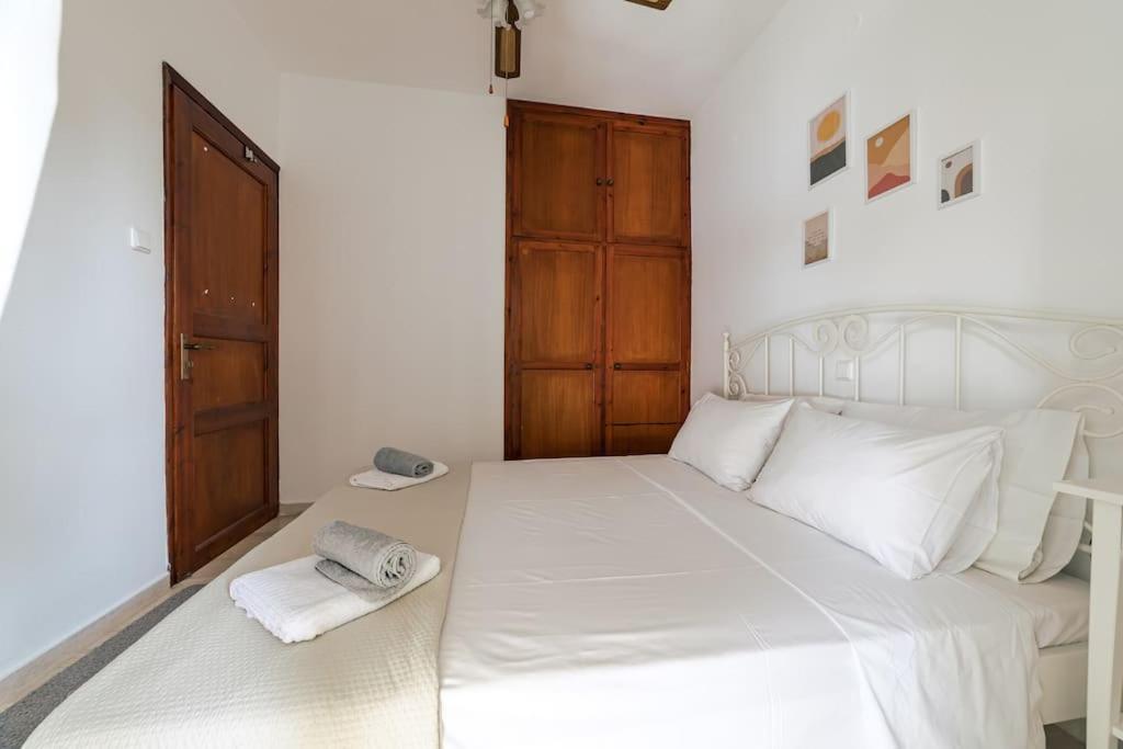 Seaside Escape Apartment Saronida المظهر الخارجي الصورة