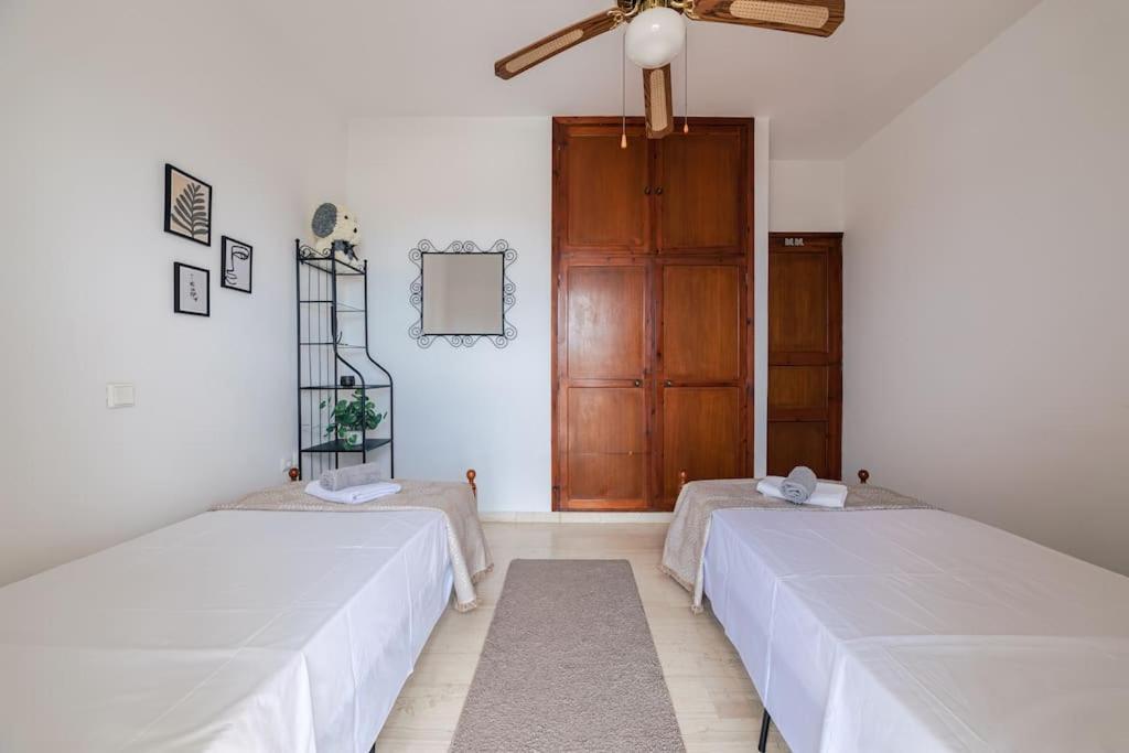 Seaside Escape Apartment Saronida المظهر الخارجي الصورة