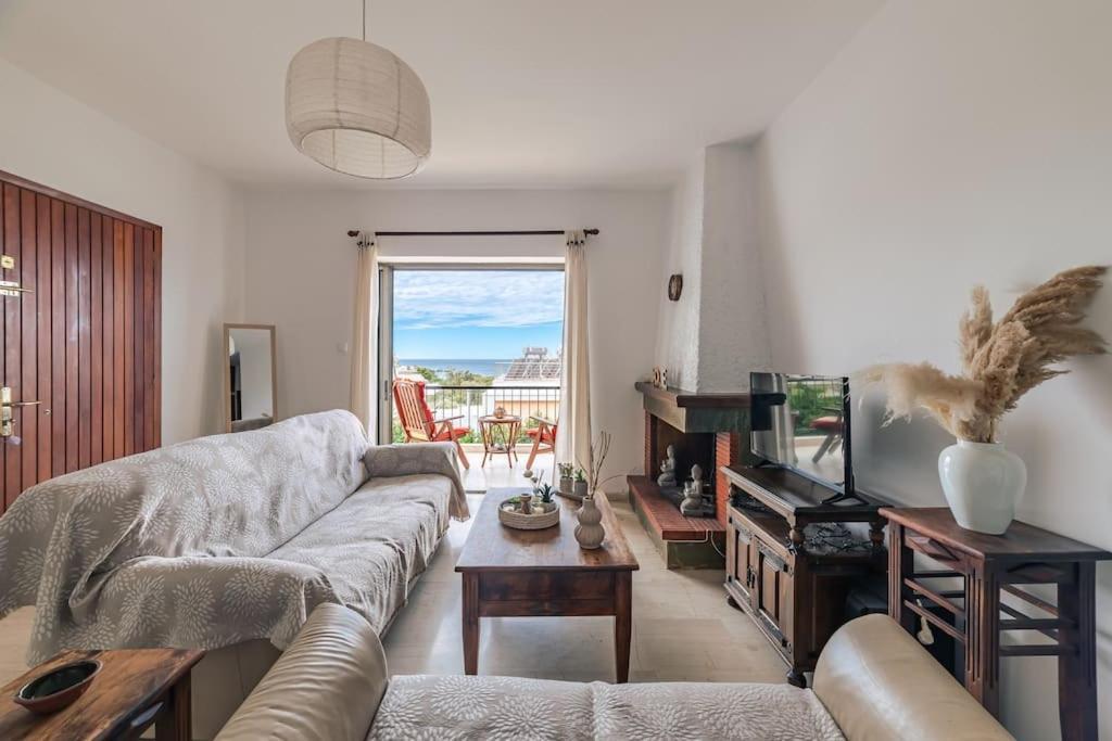 Seaside Escape Apartment Saronida المظهر الخارجي الصورة